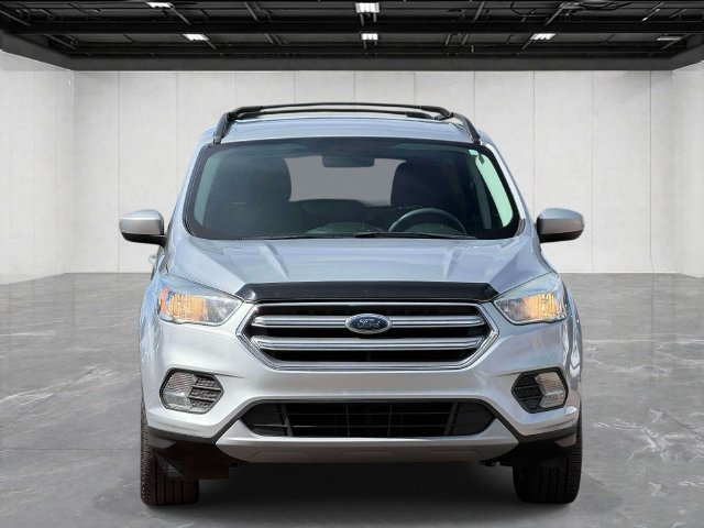 Used 2017 Ford Escape SE AWD/4WD image 2