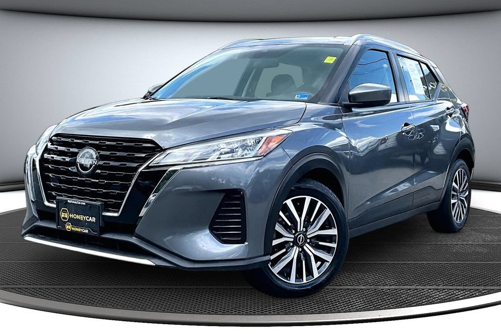 Used 2022 Nissan Kicks SV FWD image 3
