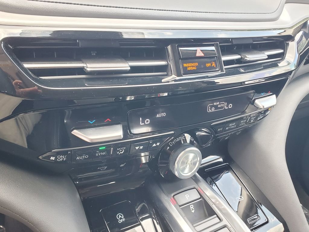 Certified 2024 Acura MDX FWD w/ Technology Package image 33