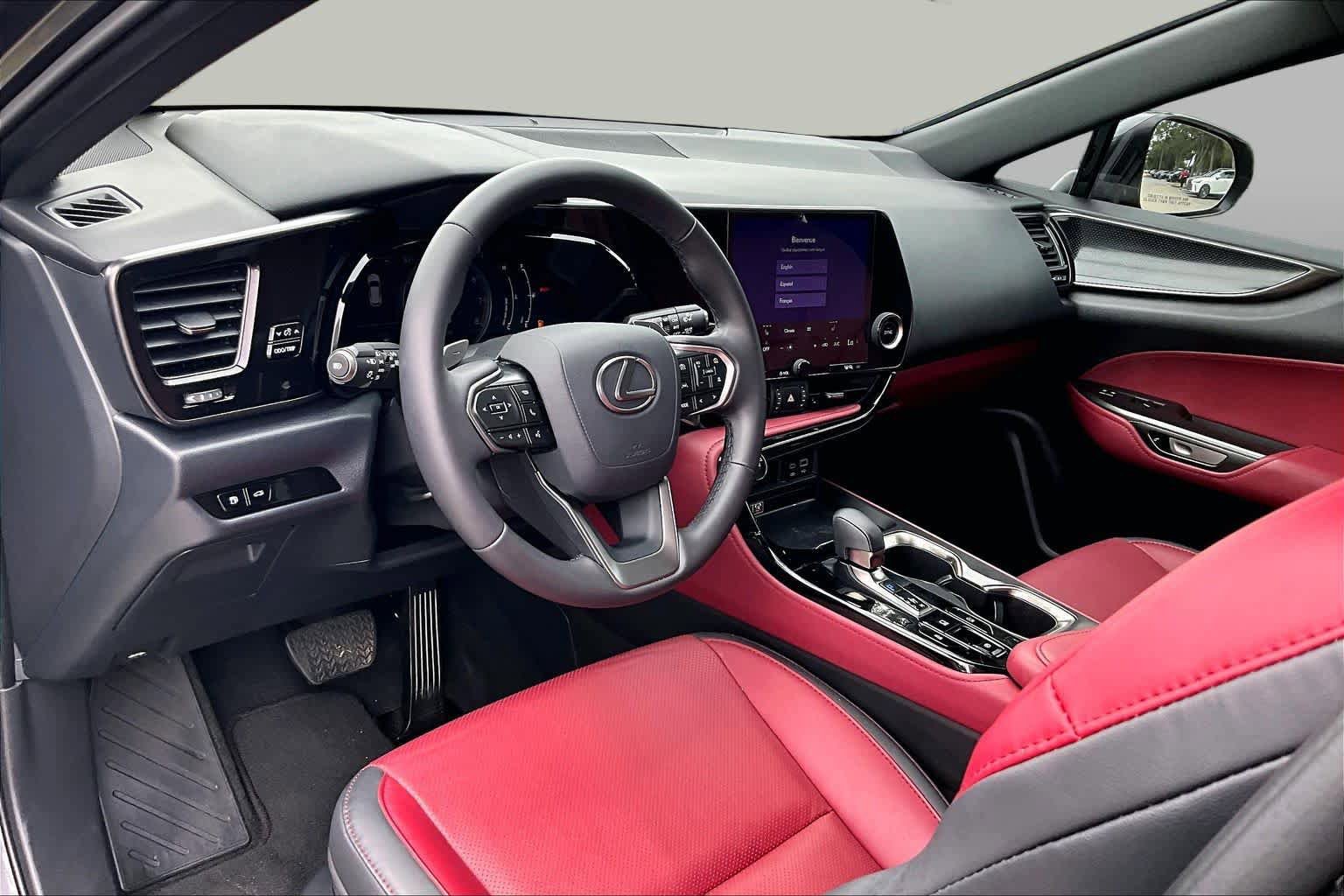 Used 2025 Lexus NX 250 FWD w/ Accessory Package (Z2) image 18