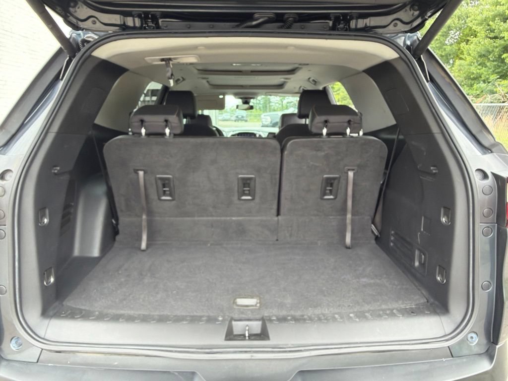 Used 2021 Chevrolet Traverse LT w/ LT Premium Package FWD image 20