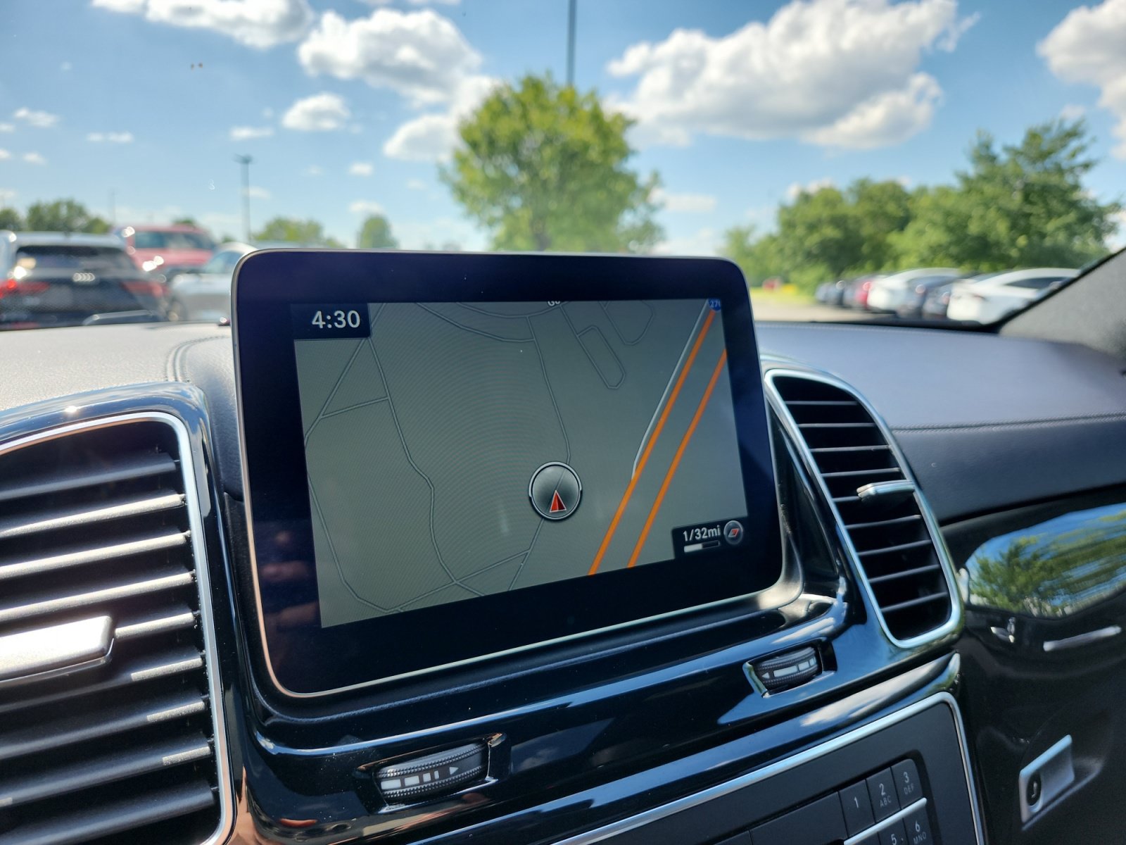 Used 2018 Mercedes-Benz GLS 450 4MATIC image 20