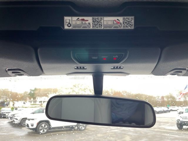 Used 2022 Jeep Wrangler Unlimited Sport AWD/4WD image 21