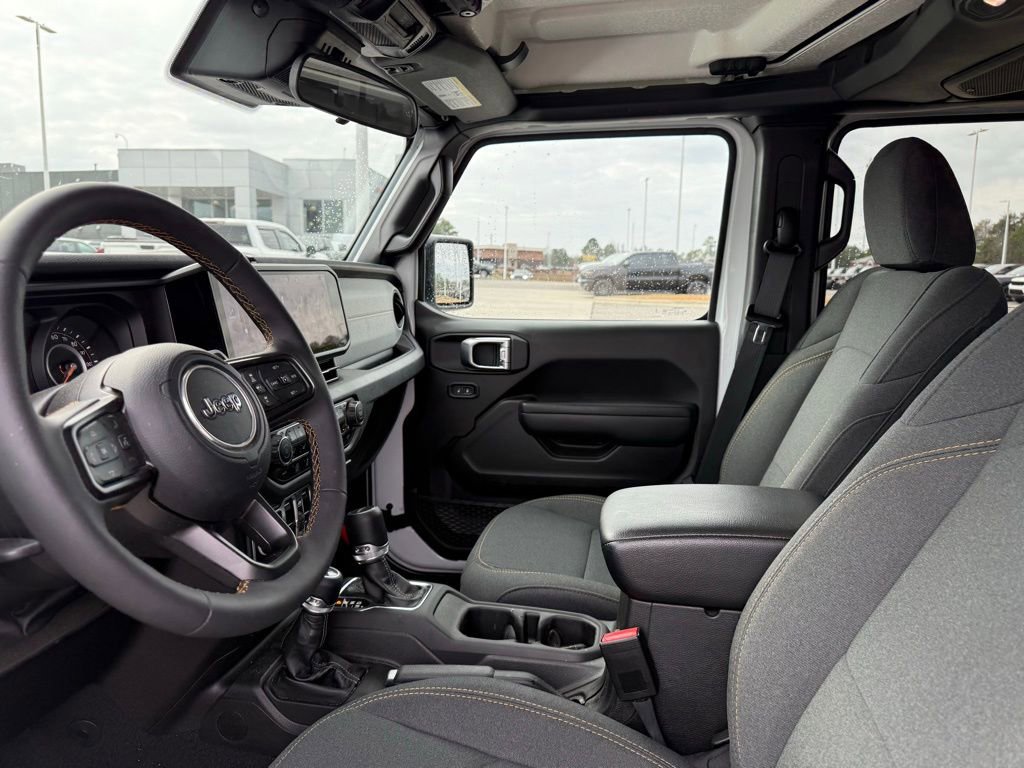 Used 2024 Jeep Gladiator Sport image 9