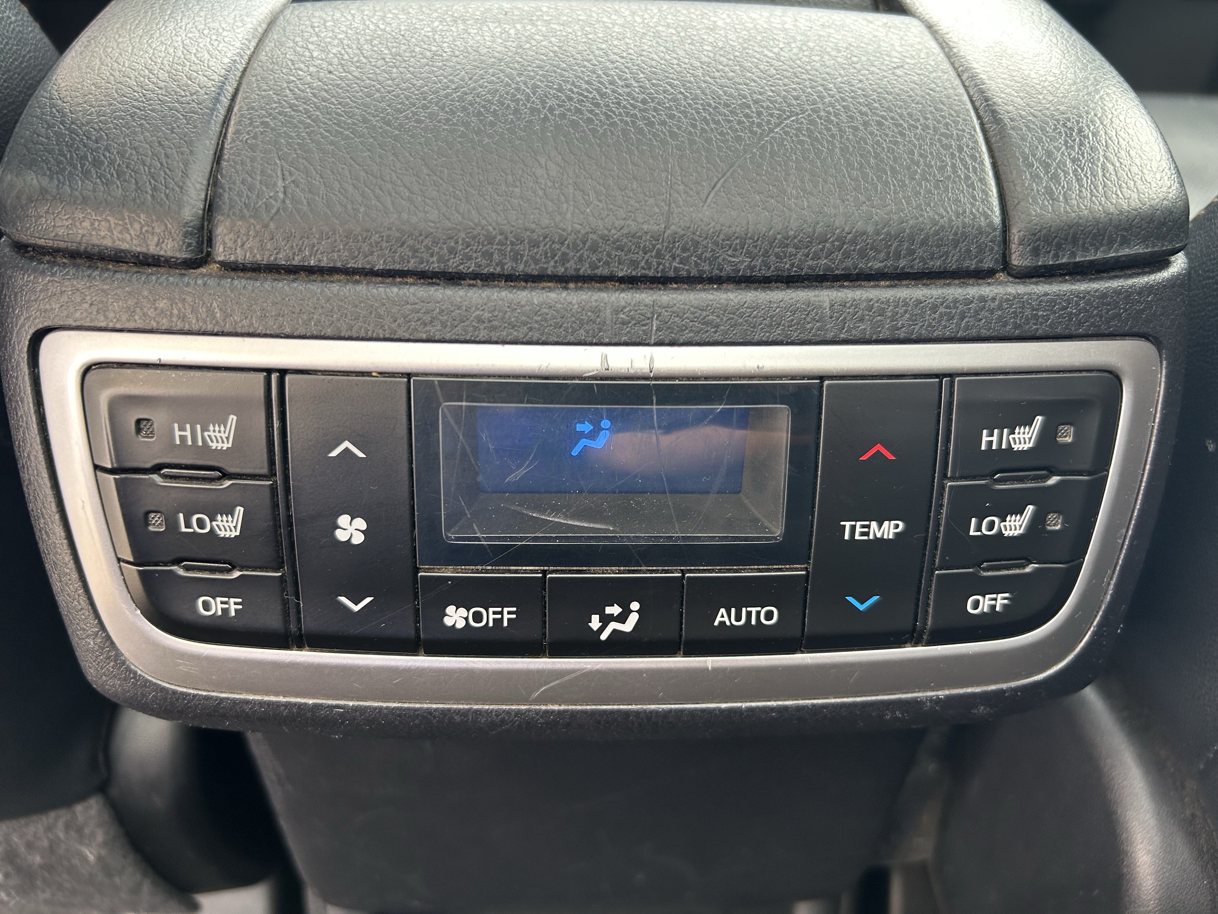 Used 2017 Toyota Highlander Limited Platinum AWD/4WD image 14
