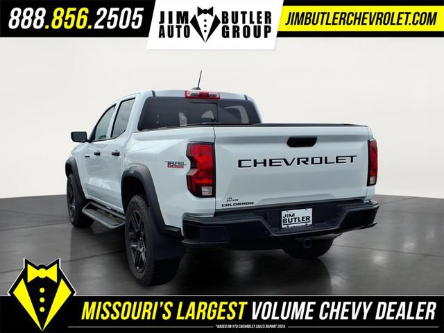 Used 2025 Chevrolet Colorado Trail Boss image 2