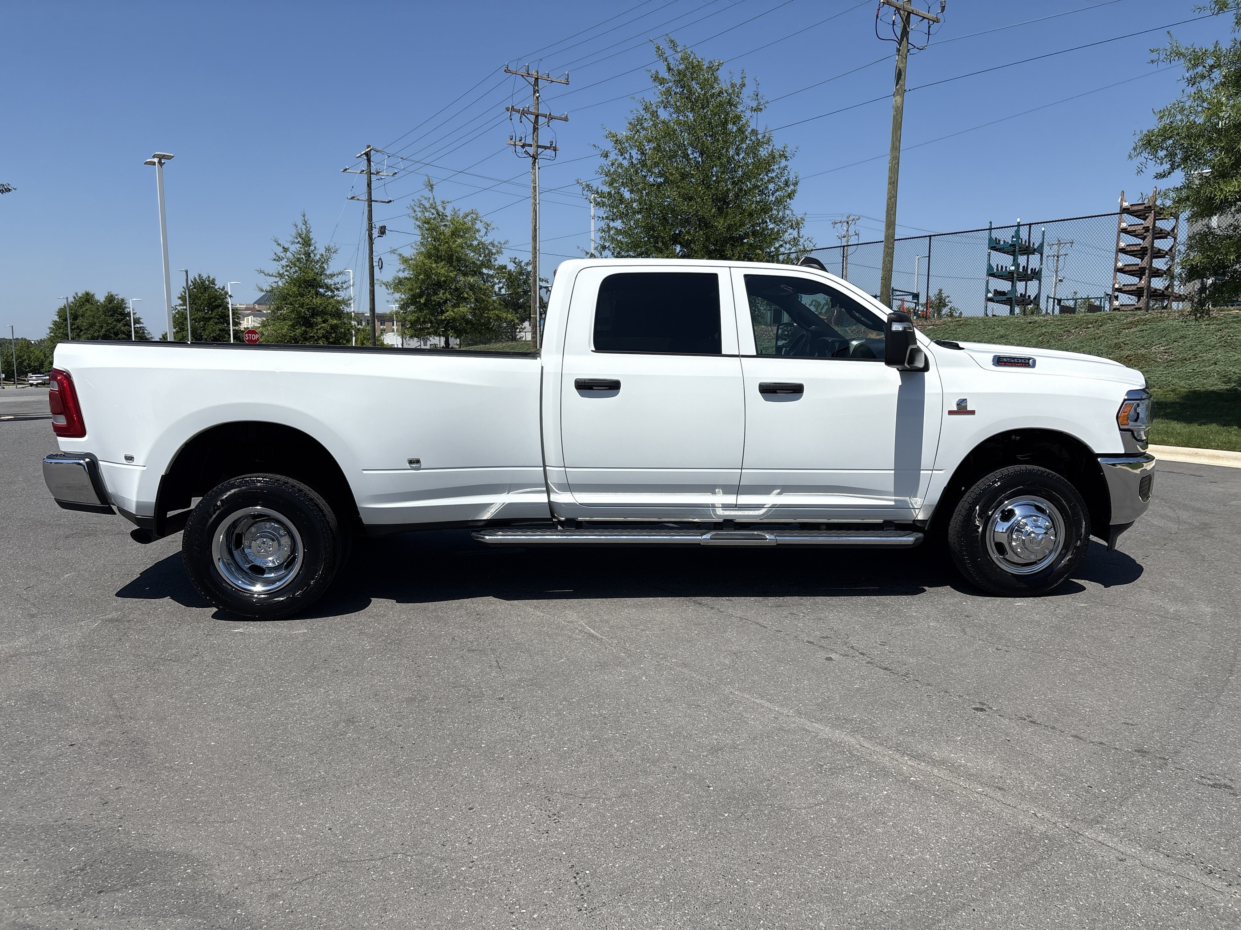 Certified 2024 RAM 3500 Tradesman w/ Chrome Appearance Group AWD/4WD image 10