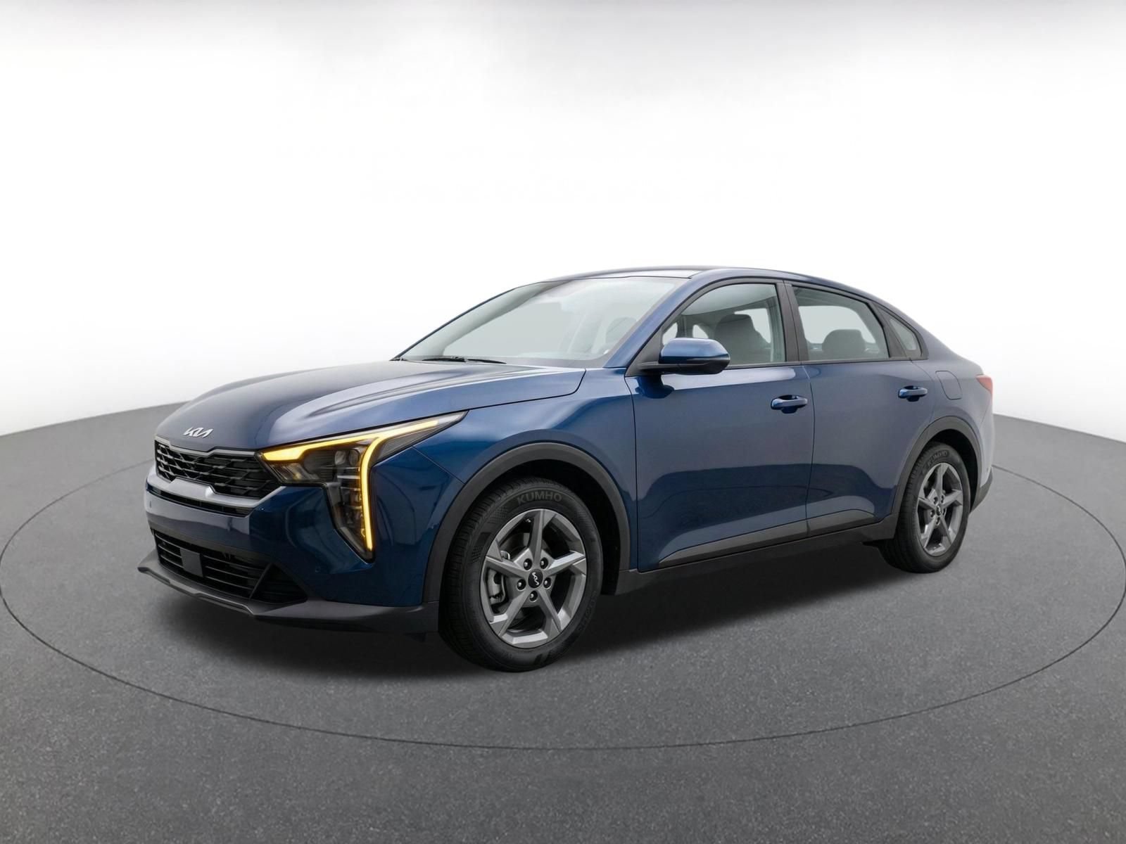 Used 2026 Kia K4 FWD image 3