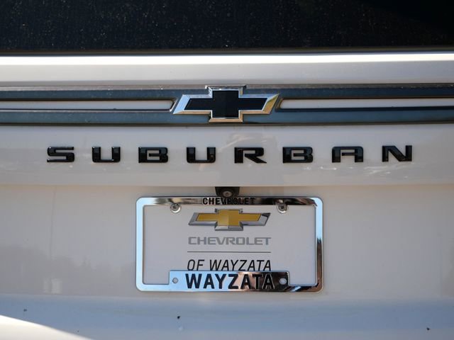 Used 2022 Chevrolet Suburban RST w/ Sport Performance Package AWD/4WD image 9