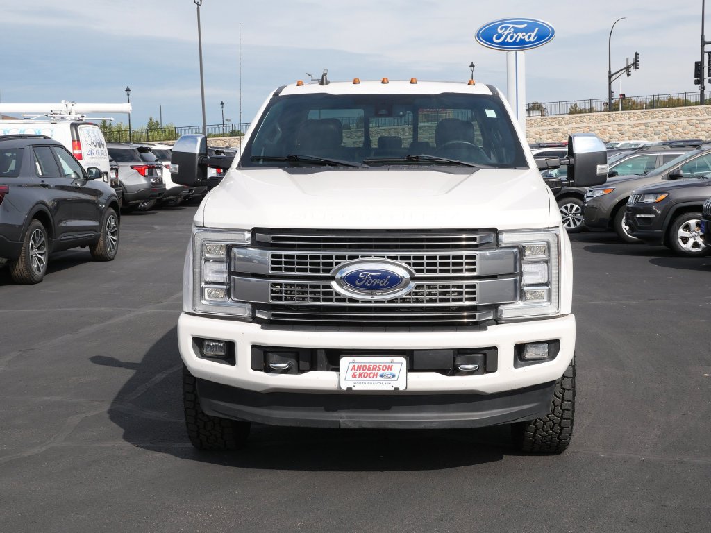 Used 2019 Ford F350 Platinum w/ Platinum Ultimate Package AWD/4WD image 2