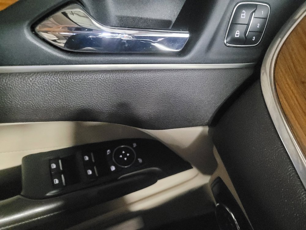 Used 2017 Lincoln MKC Select w/ Select Plus Package FWD image 27