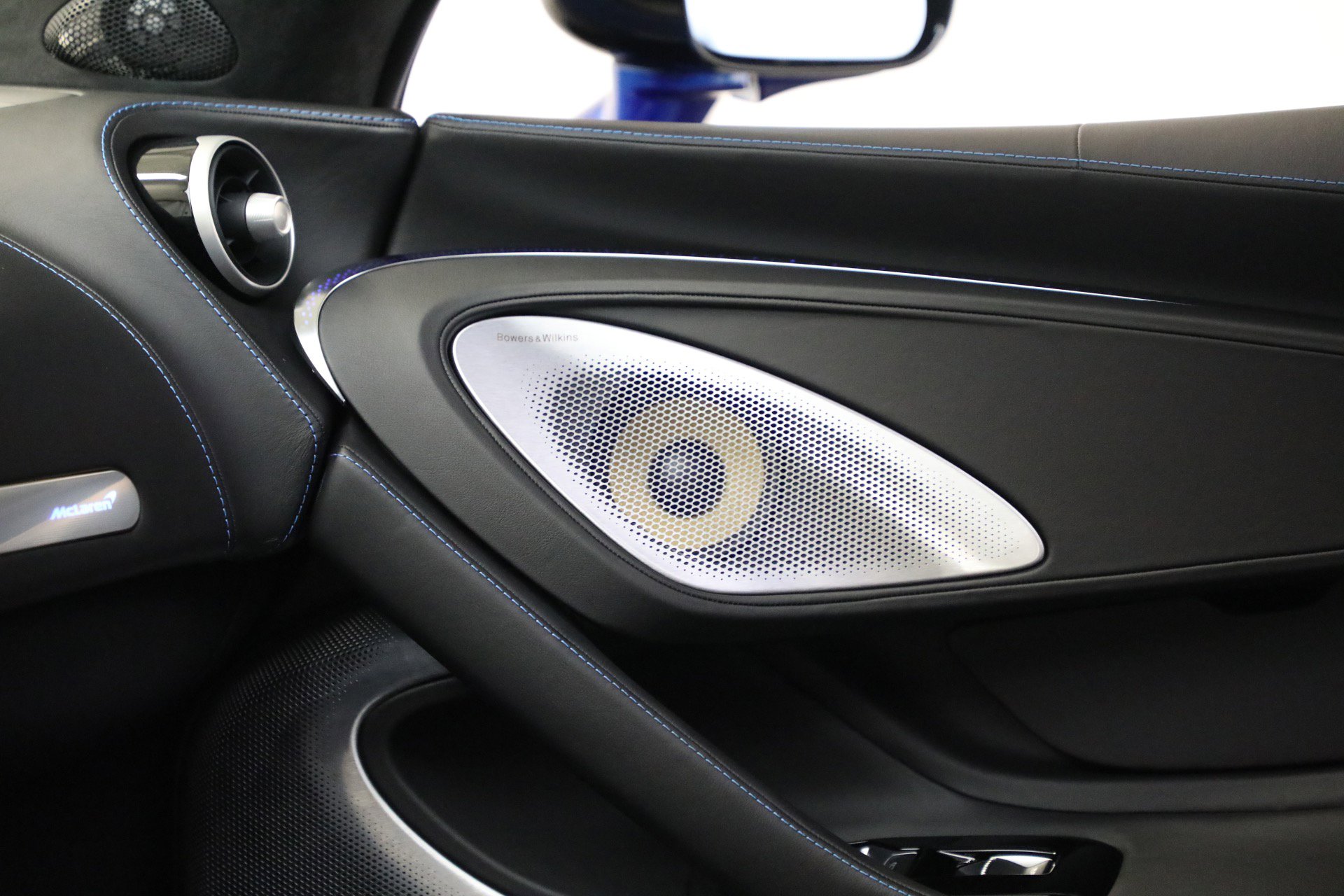 New 2025 McLaren GTS image 26