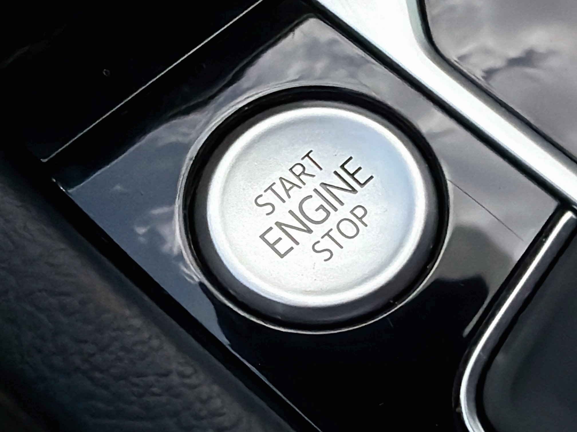 Certified 2023 Volkswagen Arteon SE FWD image 34