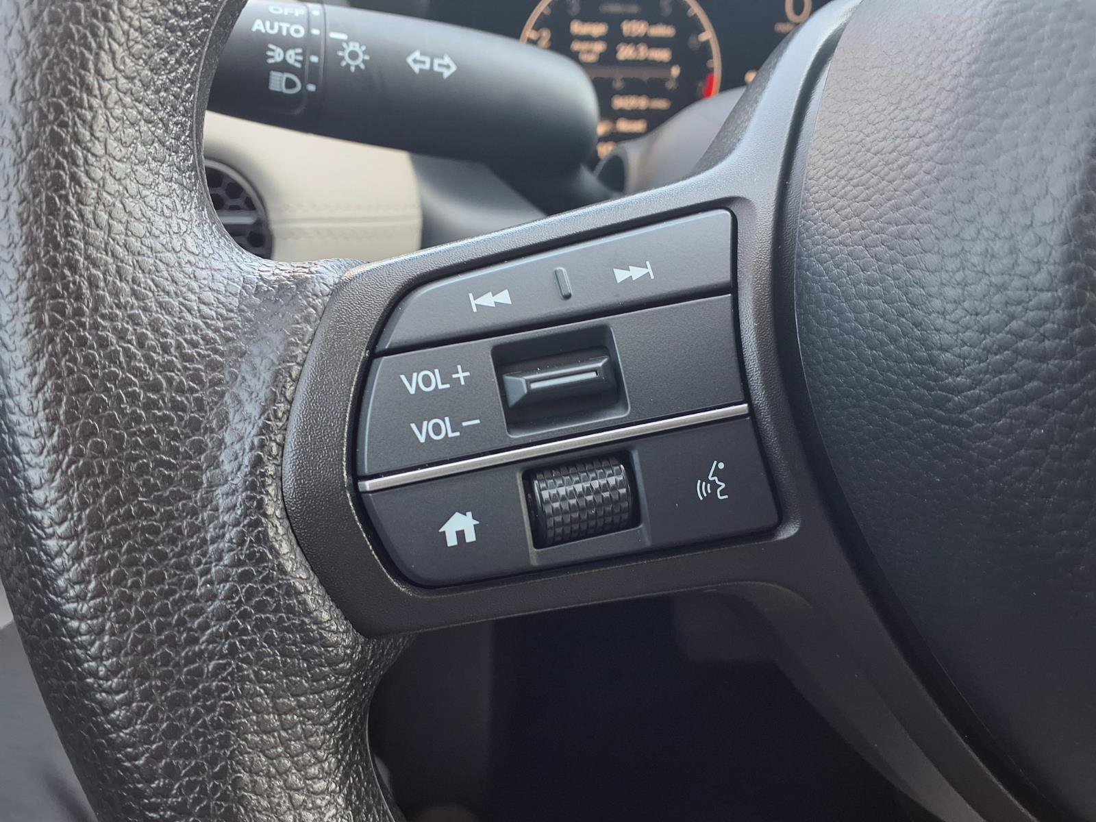 Certified 2027 Honda HR-V LX image 15