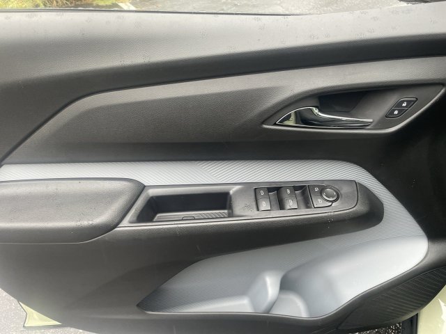 New 2027 Chevrolet Bolt LT w/ Comfort Package FWD image 13