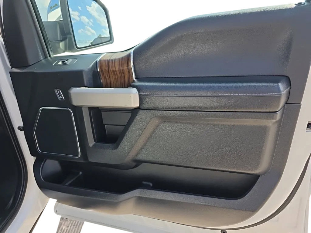 Used 2020 Ford F150 Lariat w/ Equipment Group 502A Luxury AWD/4WD image 23