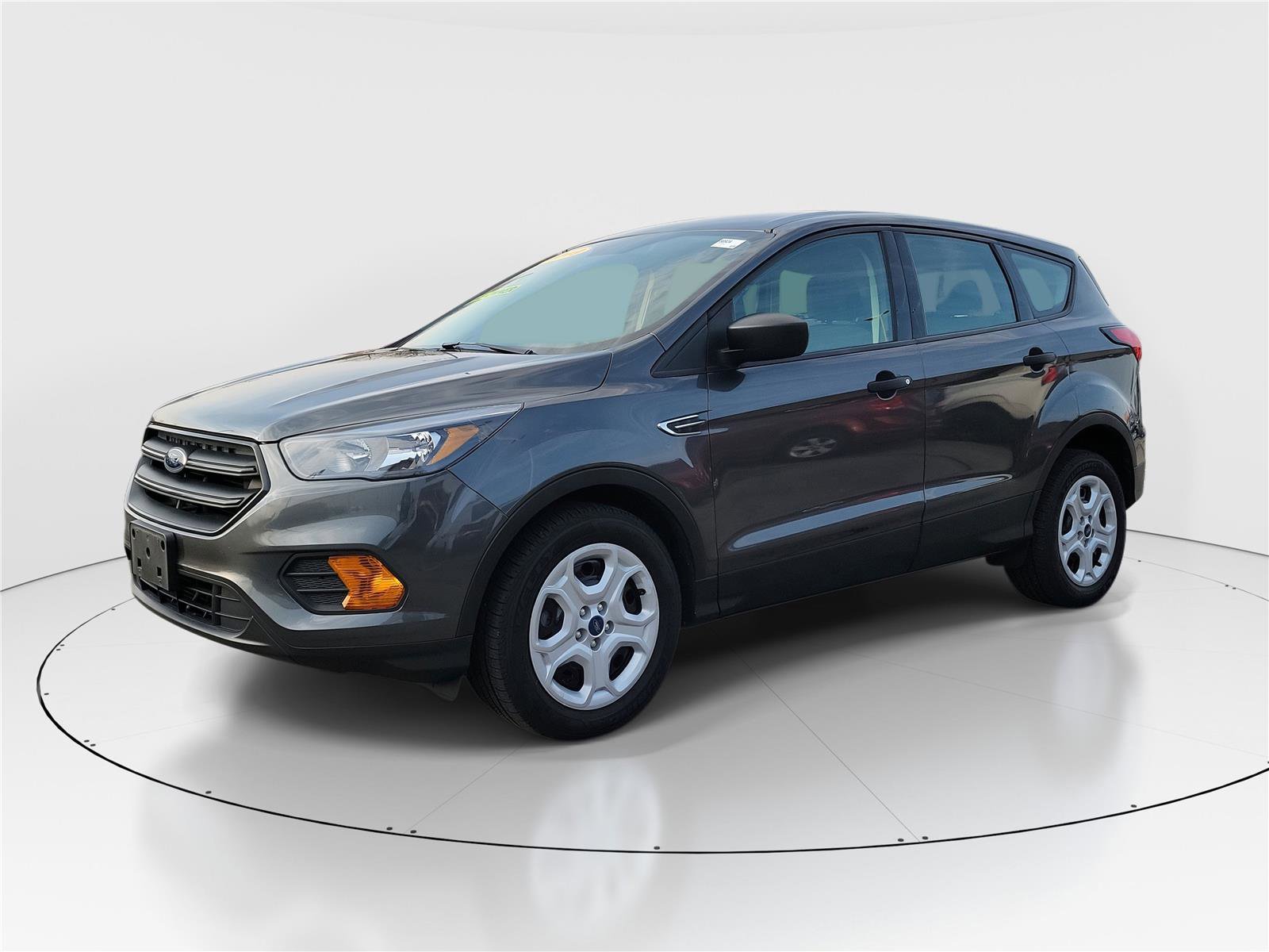 Used 2019 Ford Escape S image 2