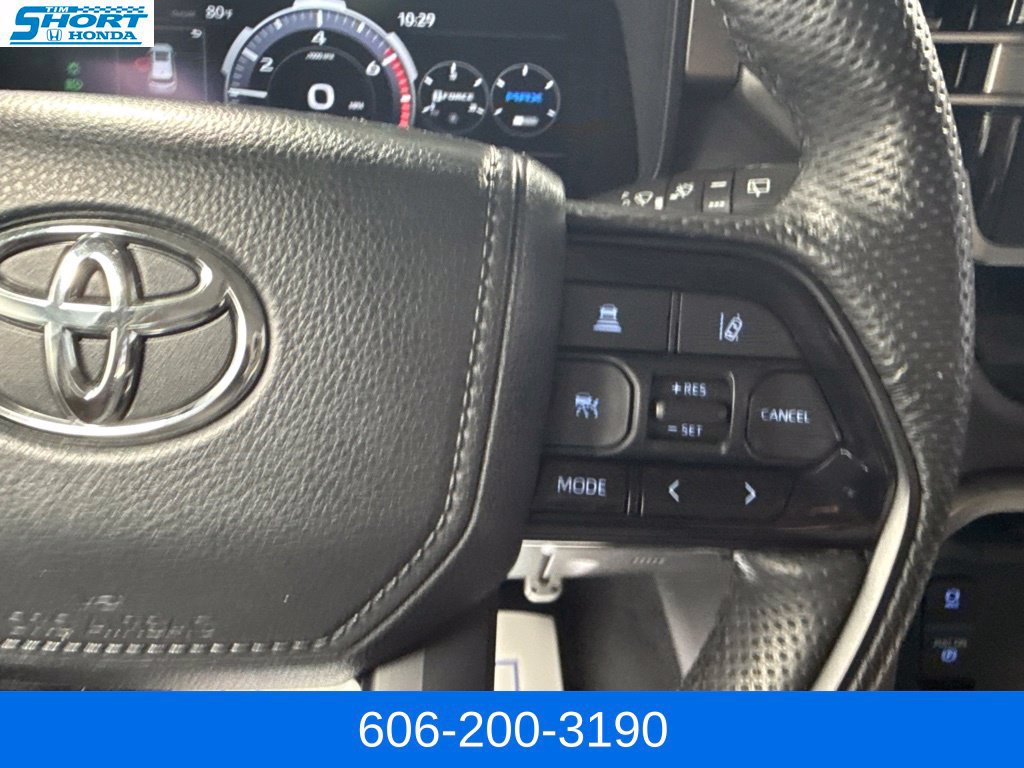 Used 2024 Toyota Sequoia 4WD image 18