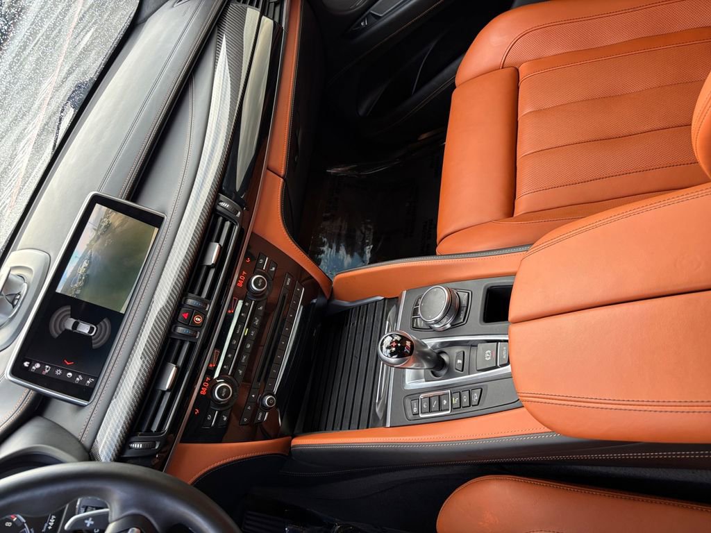 Used 2018 BMW X6 M image 21