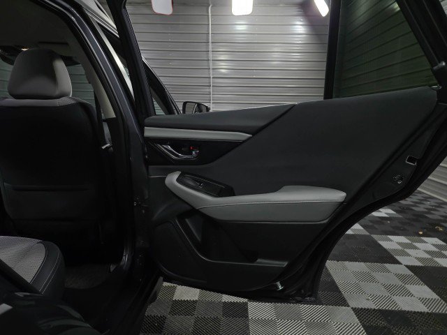 Used 2023 Subaru Outback Premium image 32
