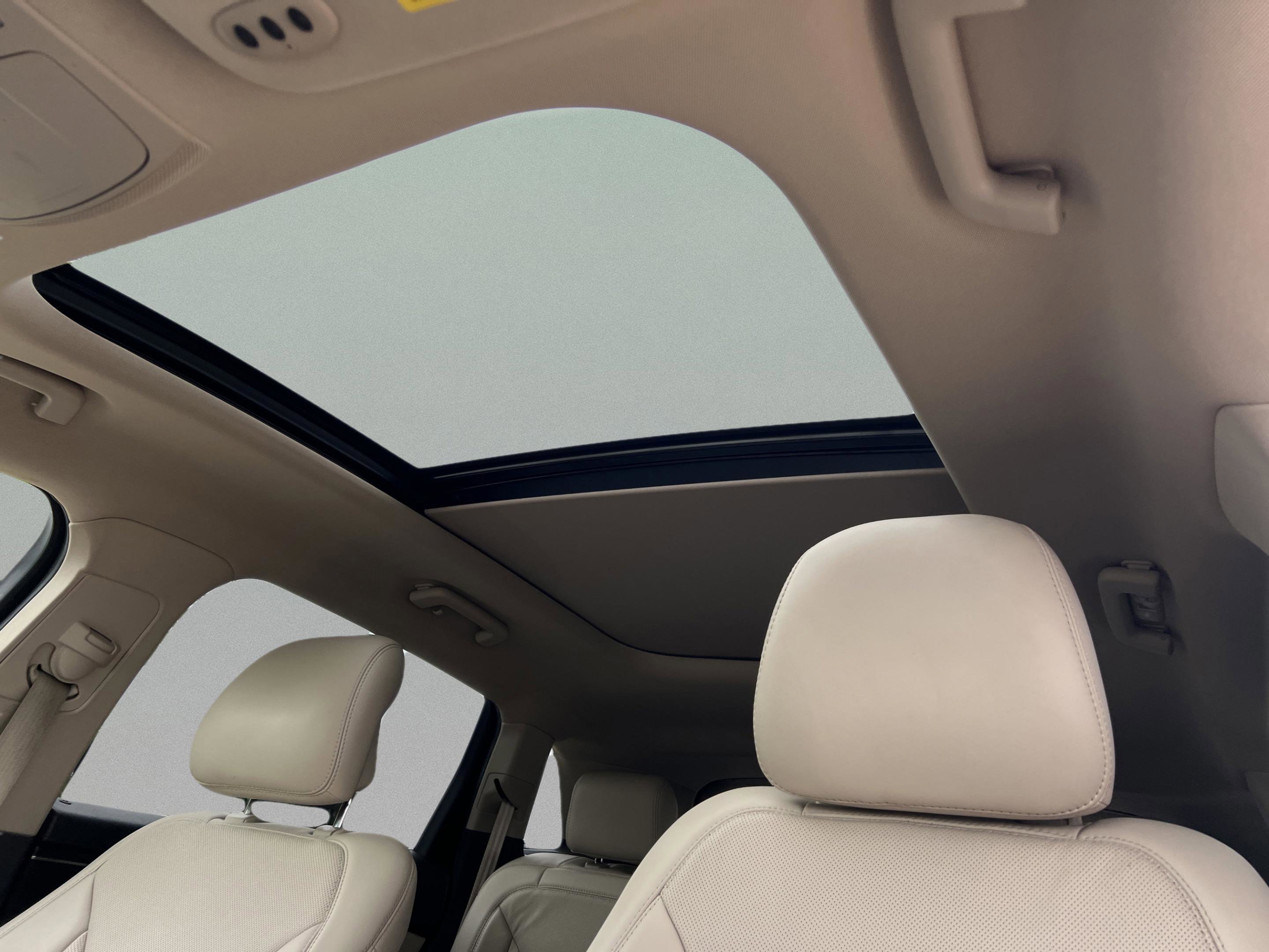 Used 2018 Lincoln MKX Reserve w/ Cargo Accessories Package image 25