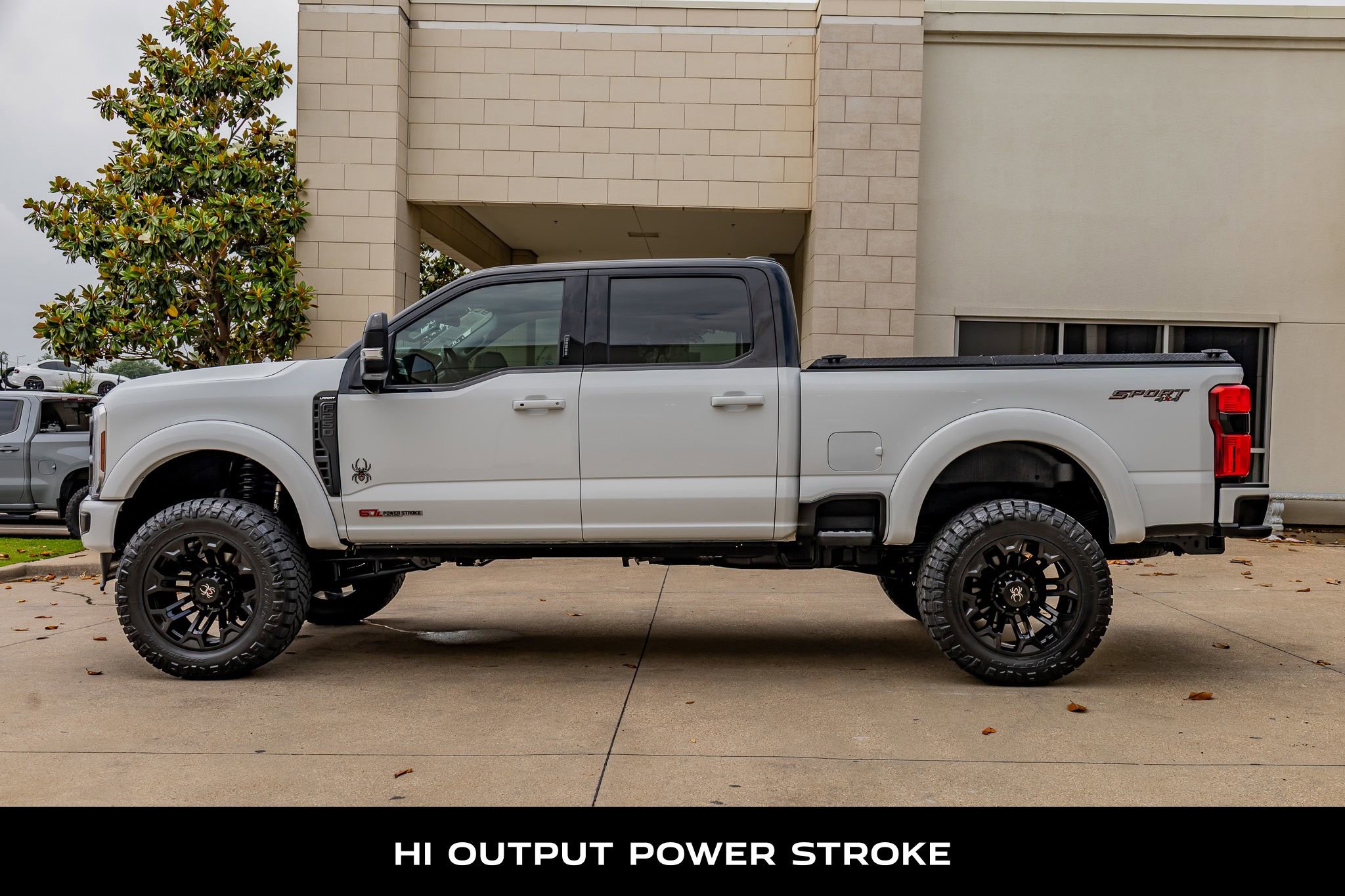 Used 2024 Ford F250 Lariat w/ Lariat Ultimate Package AWD/4WD image 5