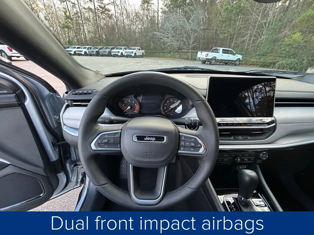 Used 2024 Jeep Compass Limited image 30