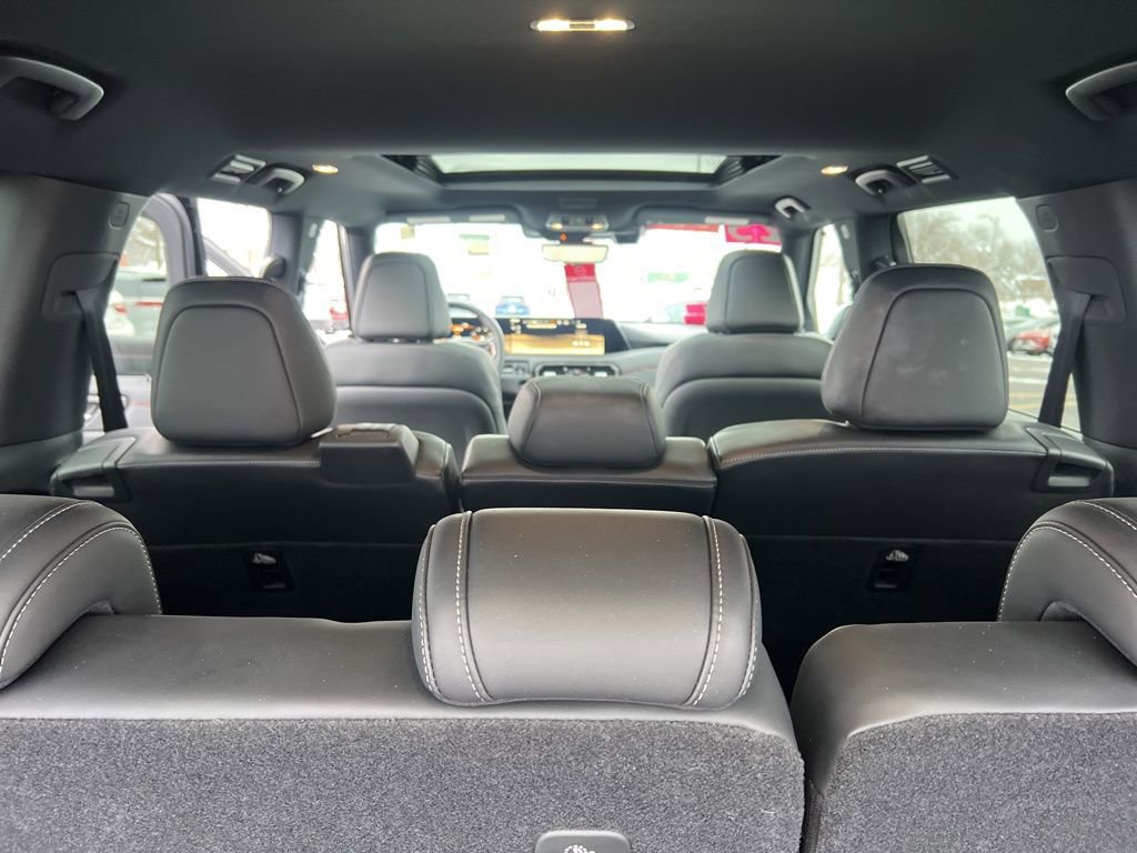 Certified 2025 Nissan Armada PRO-4X w/ Pro-4X Premium Package image 15