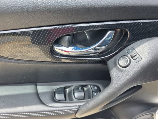 Used 2018 Nissan Rogue SL FWD image 31