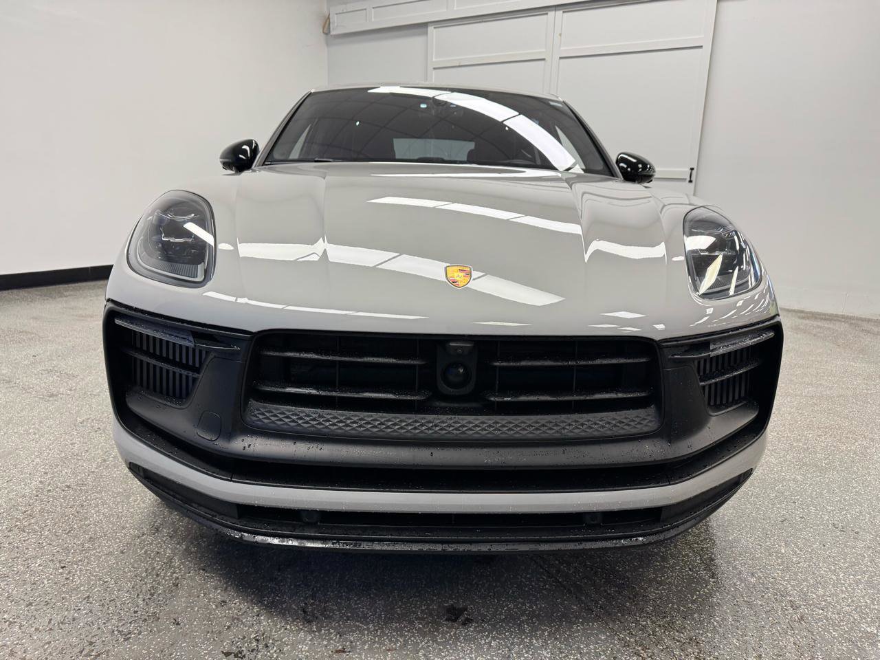 Used 2023 Porsche Macan GTS w/ GTS Sport Package image 34