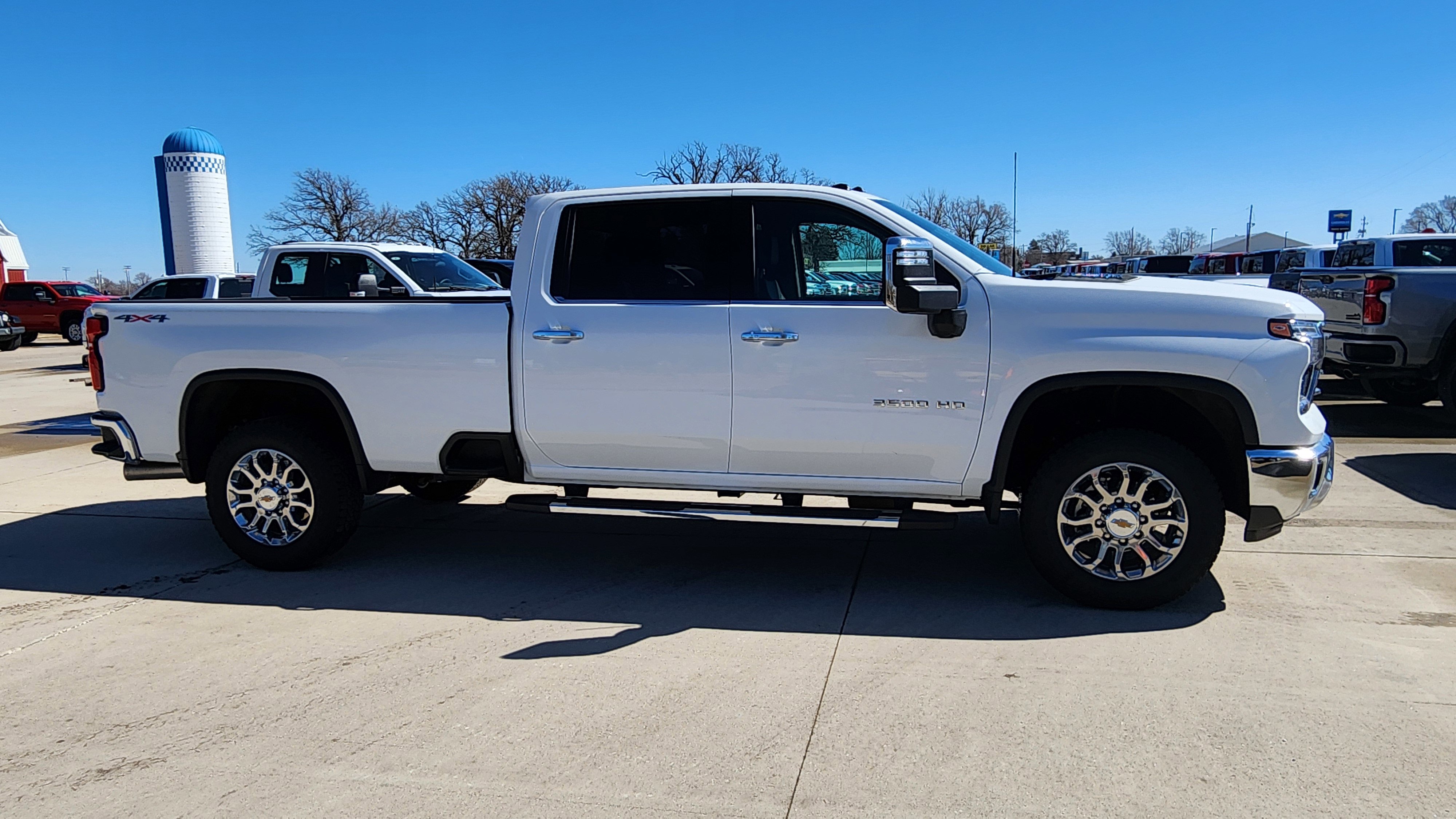 Certified 2025 Chevrolet Silverado 3500 LTZ image 4