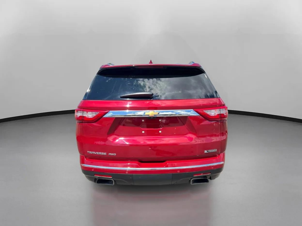Used 2018 Chevrolet Traverse Premier AWD/4WD image 11