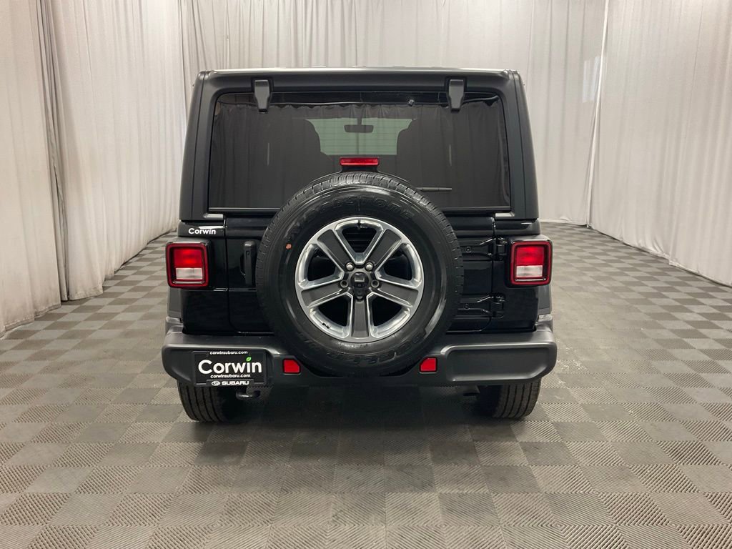 Used 2023 Jeep Wrangler Sahara image 5