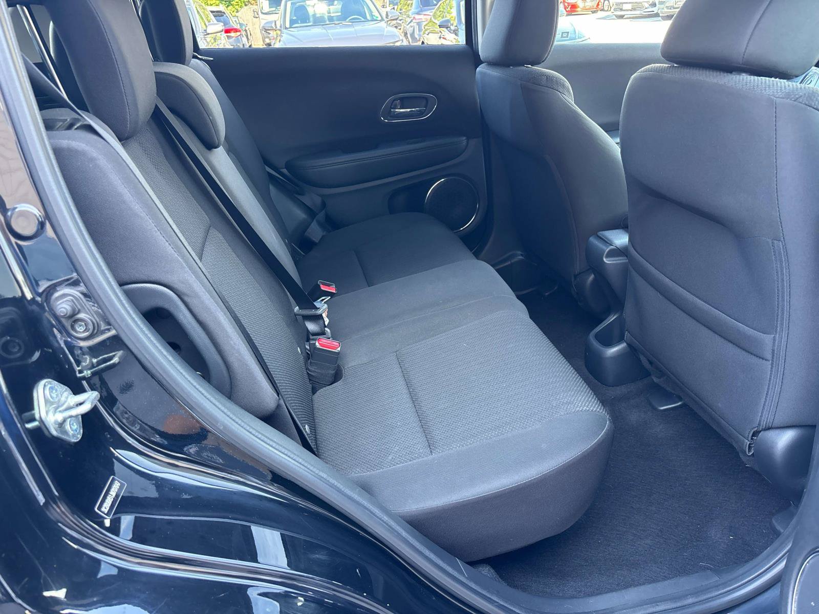 Used 2018 Honda HR-V EX image 14
