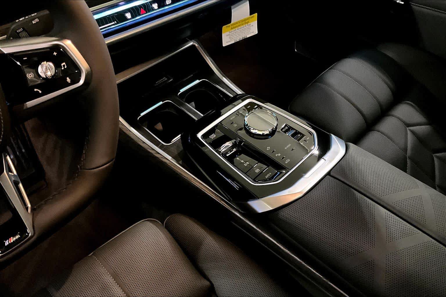 New 2026 BMW i7 xDrive60 AWD/4WD image 10