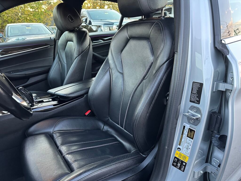 Used 2018 BMW 530i xDrive xDrive image 11