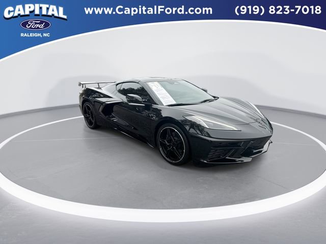 Used 2025 Chevrolet Corvette Stingray image 2