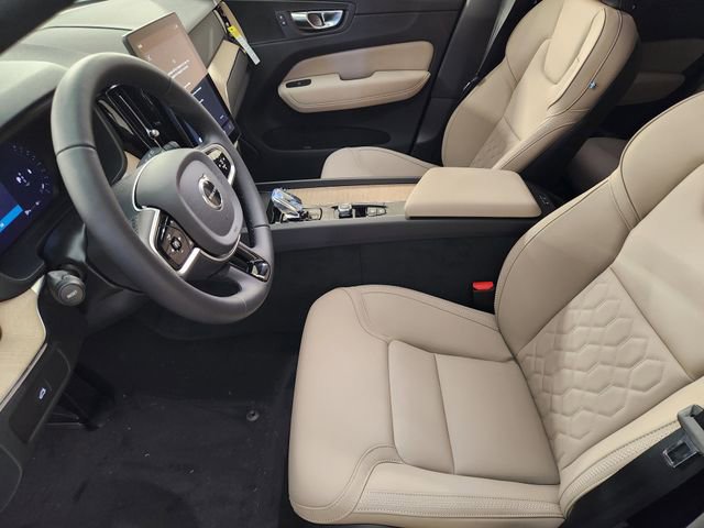 New 2026 Volvo XC60 B5 Plus w/ Protection Package Premier AWD/4WD image 14