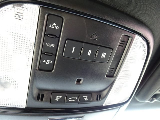 Used 2023 Dodge Durango GT AWD/4WD image 35
