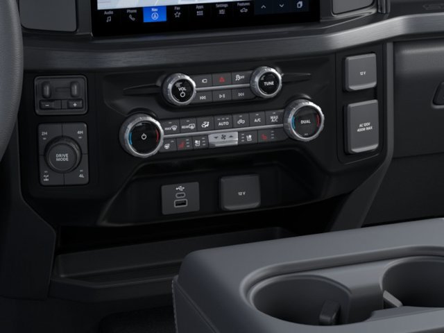New 2026 Ford F250 Lariat w/ Black Appearance Package AWD/4WD image 15