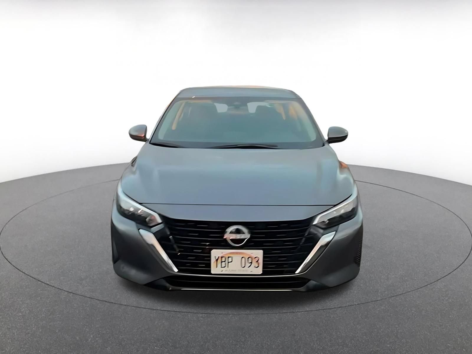Used 2025 Nissan Sentra SV FWD image 4