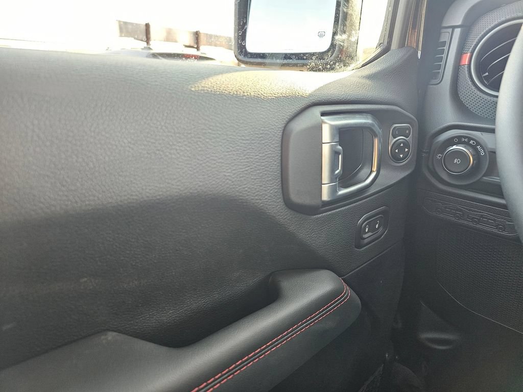New 2025 Jeep Wrangler Unlimited Rubicon AWD/4WD image 27
