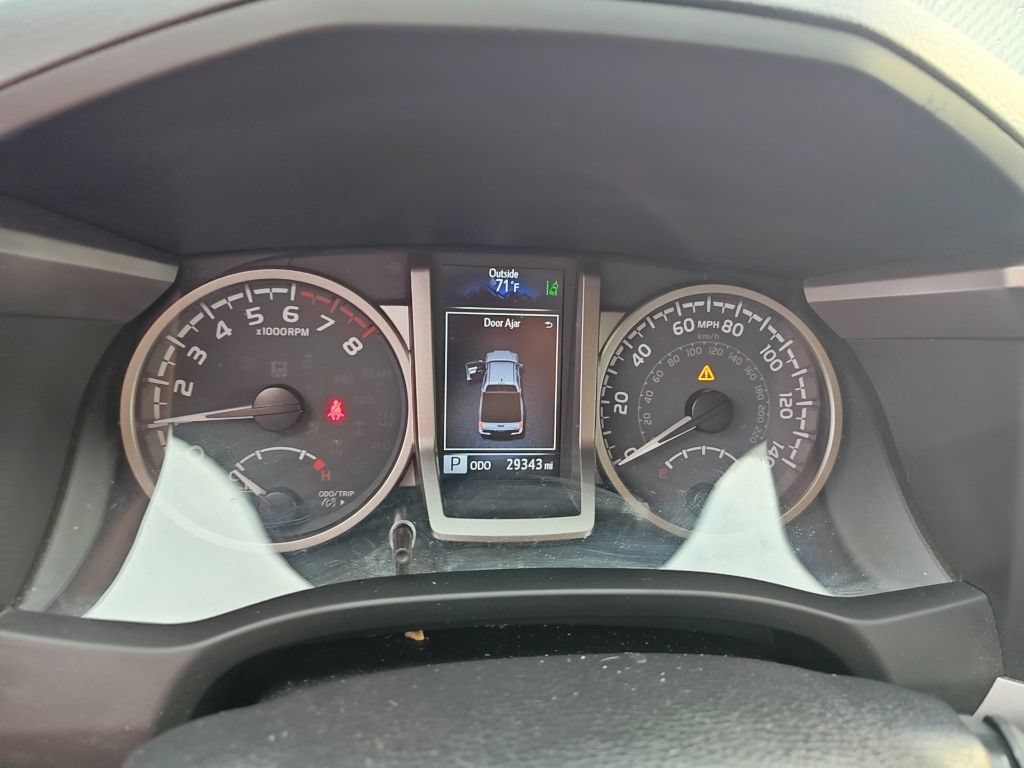 Used 2023 Toyota Tacoma SR5 AWD/4WD image 10