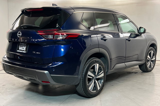 Used 2026 Nissan Rogue SL AWD/4WD image 5