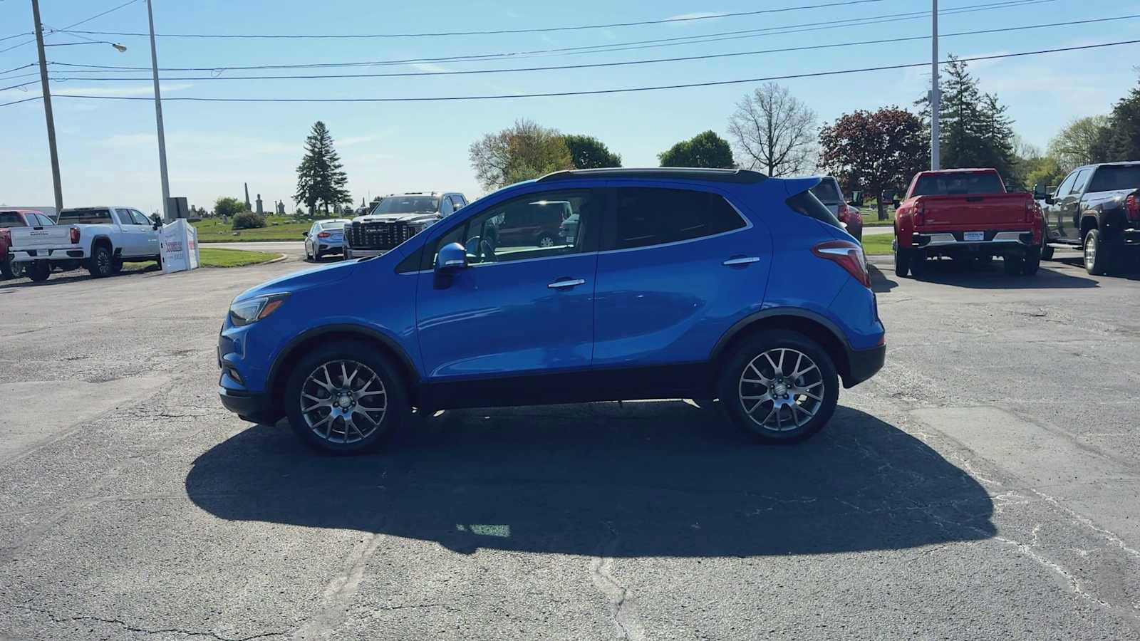 Used 2018 Buick Encore Sport Touring w/ Safety Package FWD image 5