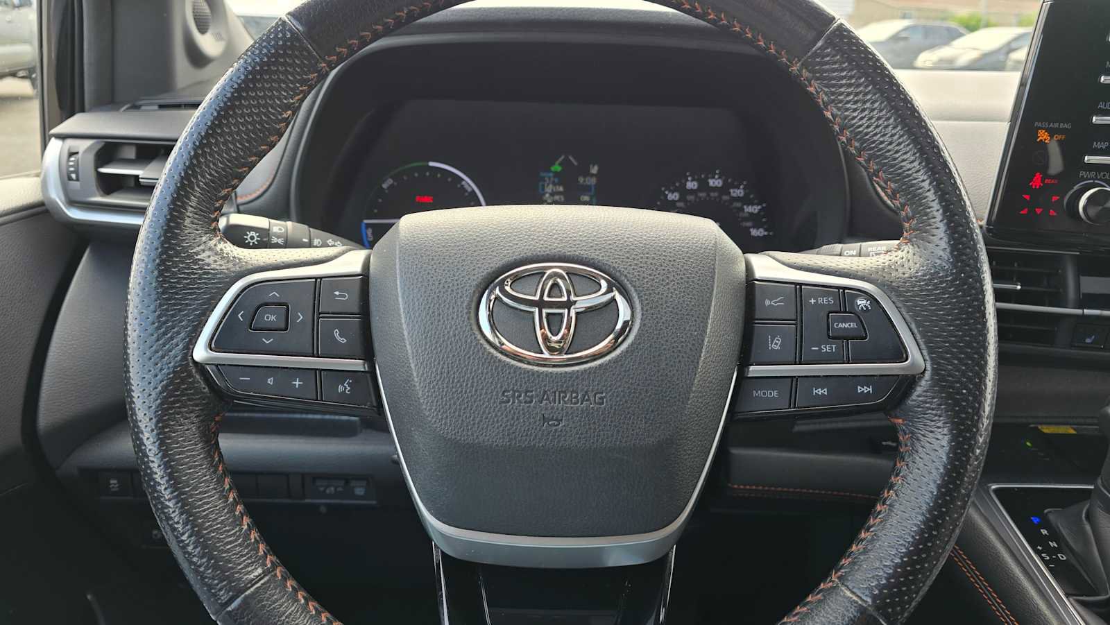 Used 2022 Toyota Sienna XSE w/ XSE Plus Package FWD image 29