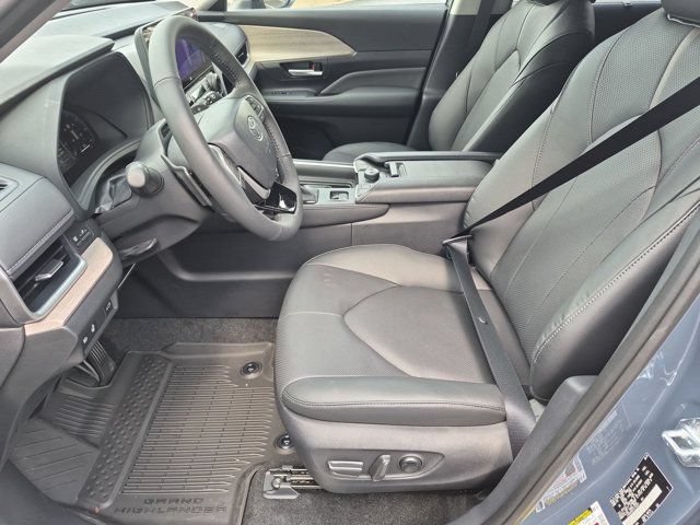 Certified 2026 Toyota Grand Highlander AWD image 9