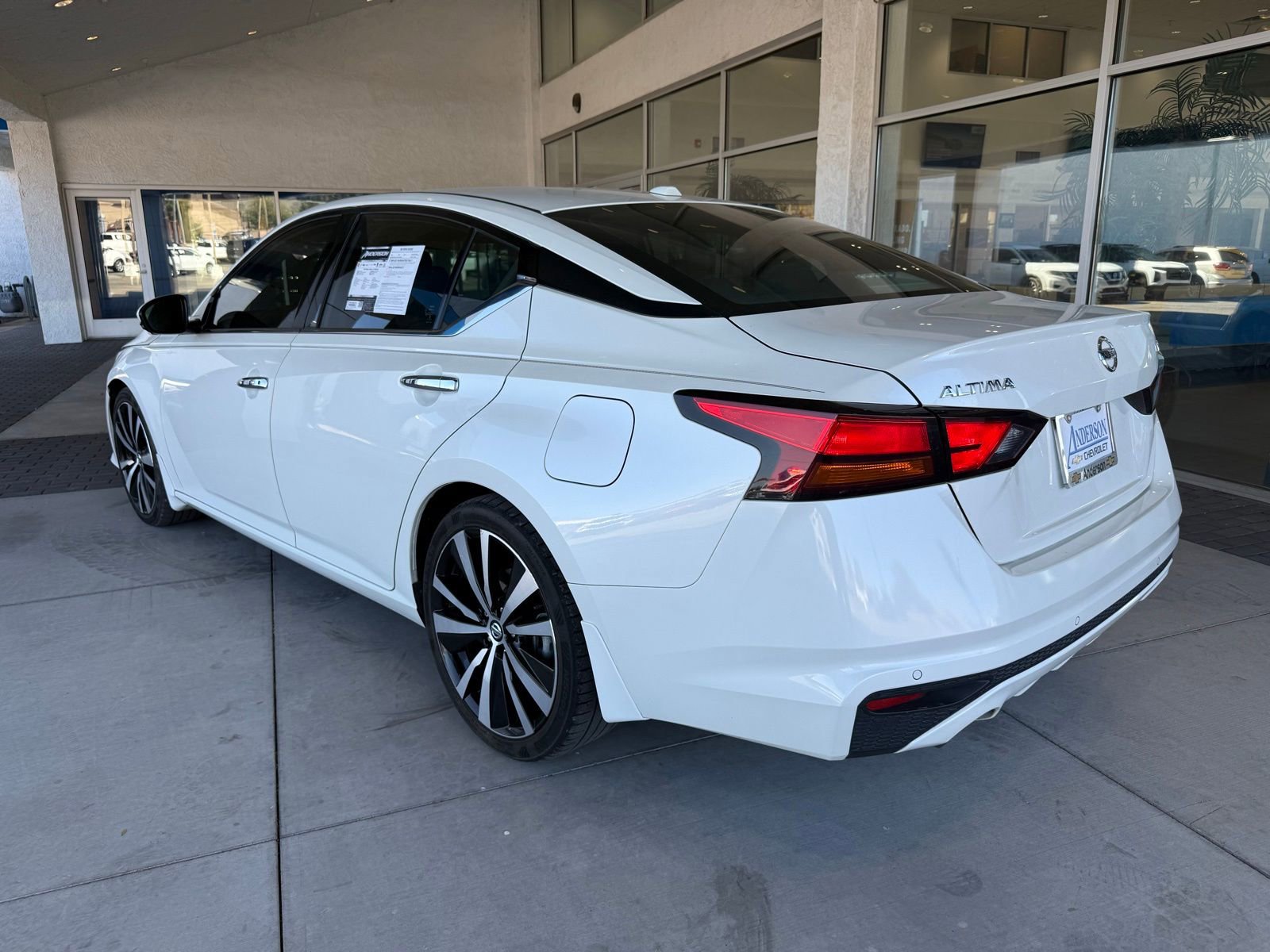 Used 2019 Nissan Altima 2.5 Platinum image 9