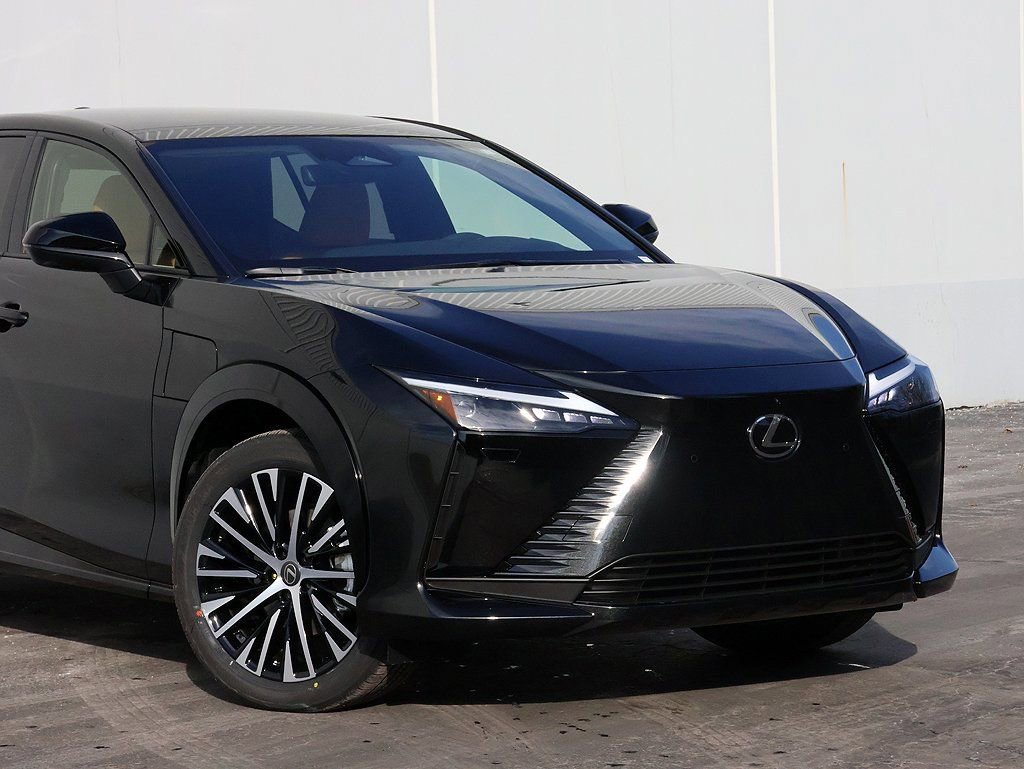 New 2026 Lexus RZ 350e 2WD image 2