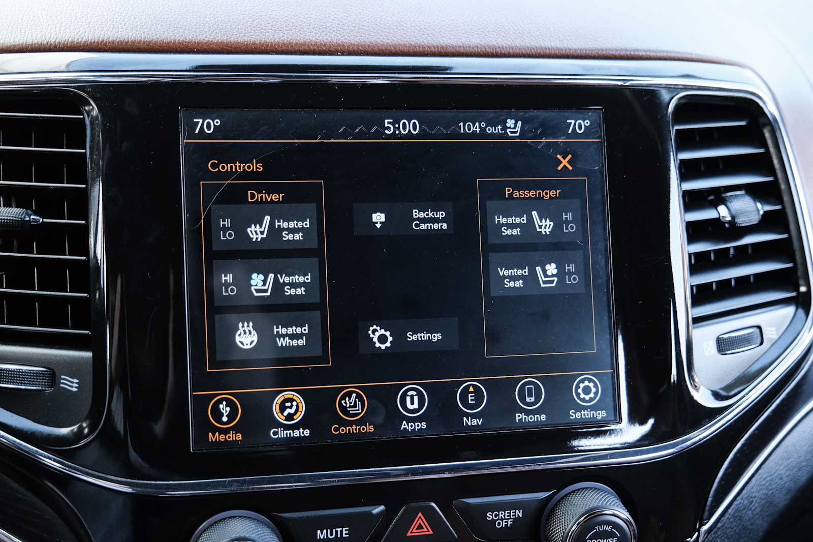 Used 2021 Jeep Grand Cherokee Summit AWD/4WD image 49